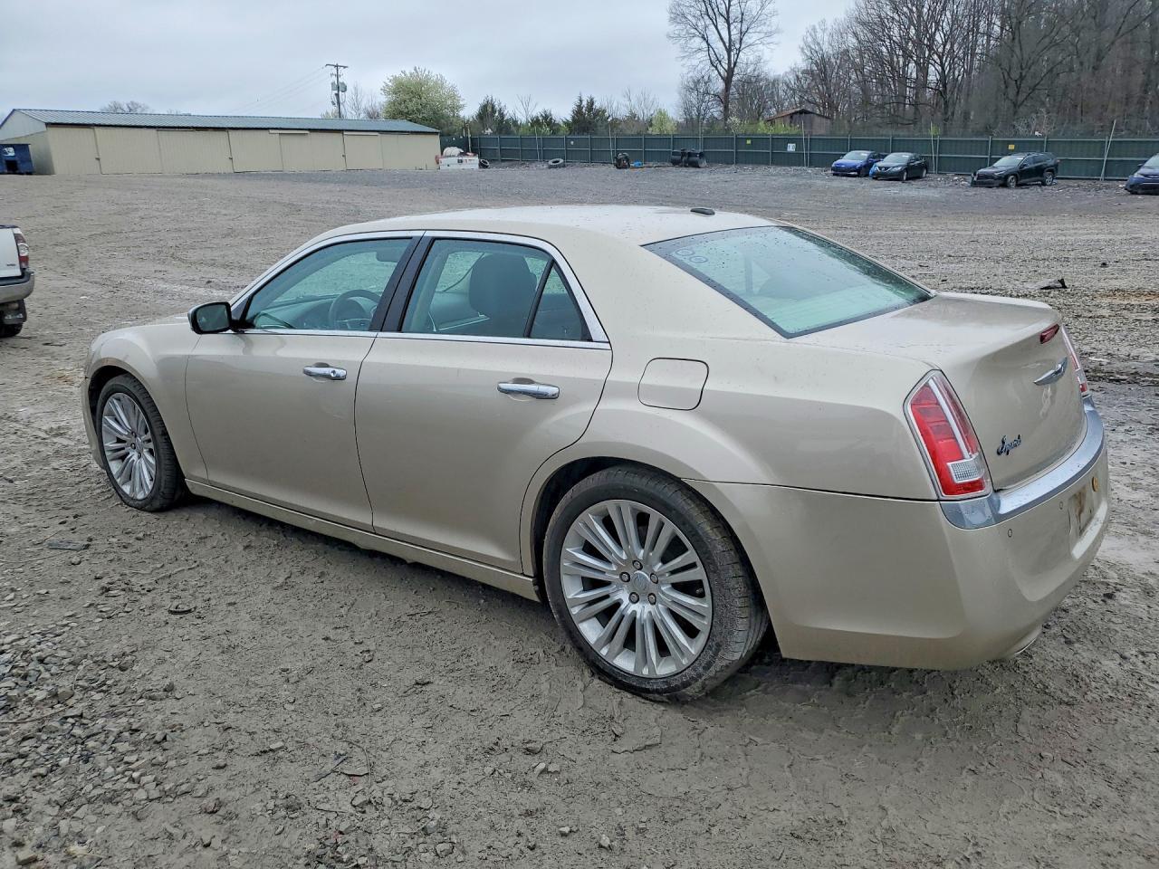 2012 Chrysler 300C Luxury - Image 2