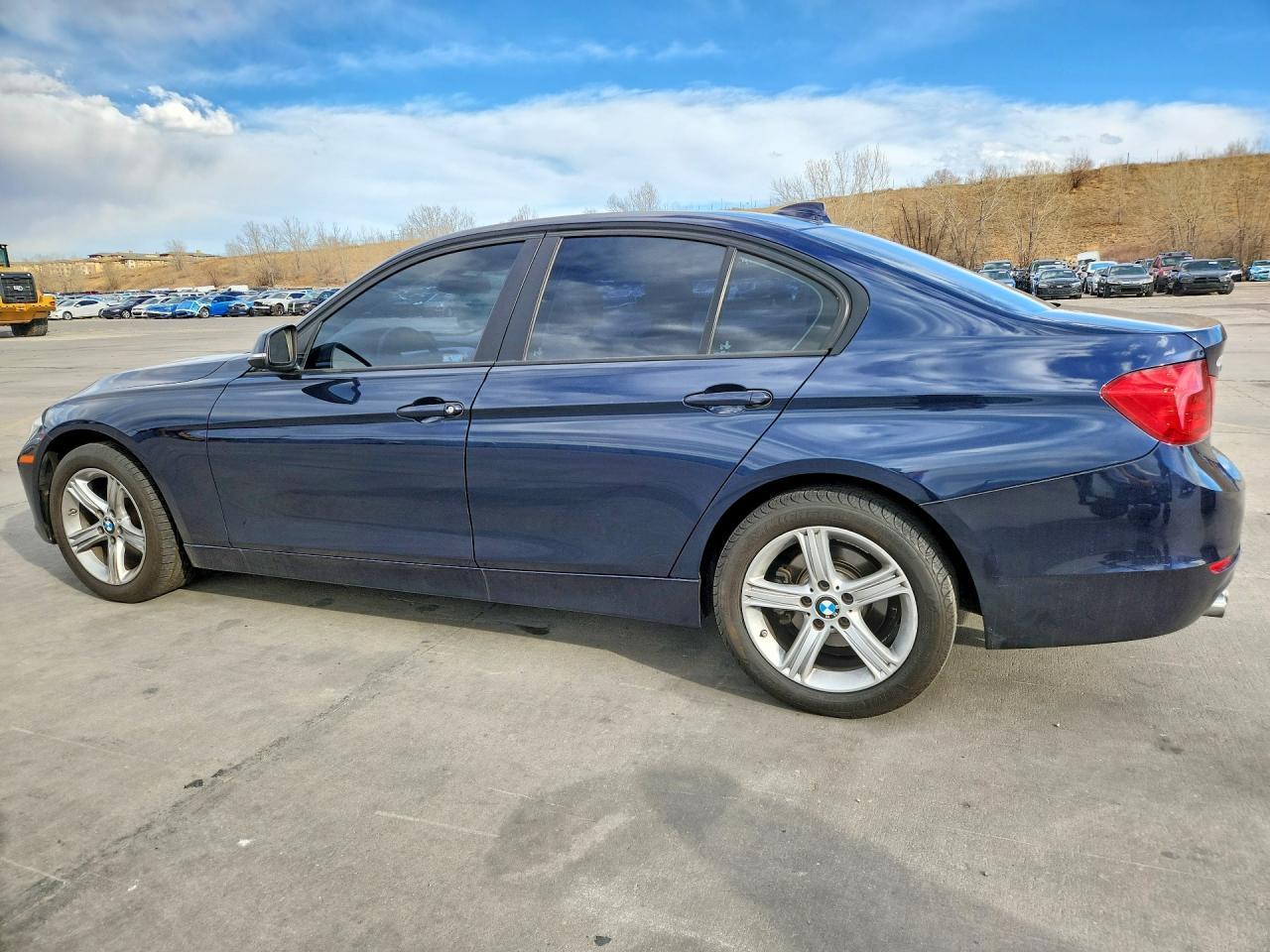 2013 BMW 328 Xi - Фото 2