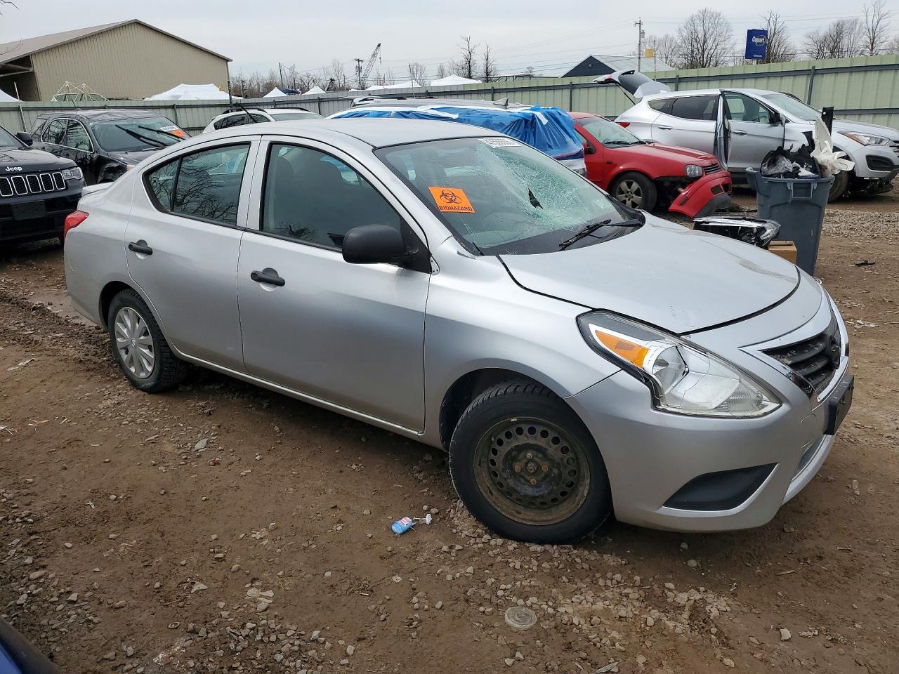 2015 Nissan Versa 1.6 S Plus - Image 4