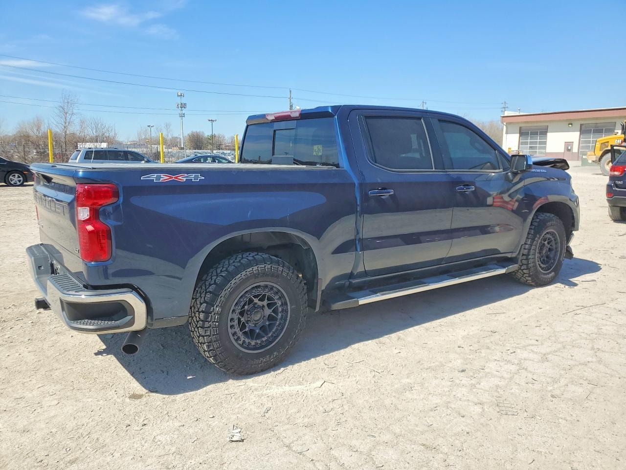2021 Chevrolet Silverado K1500 Lt - Image 3