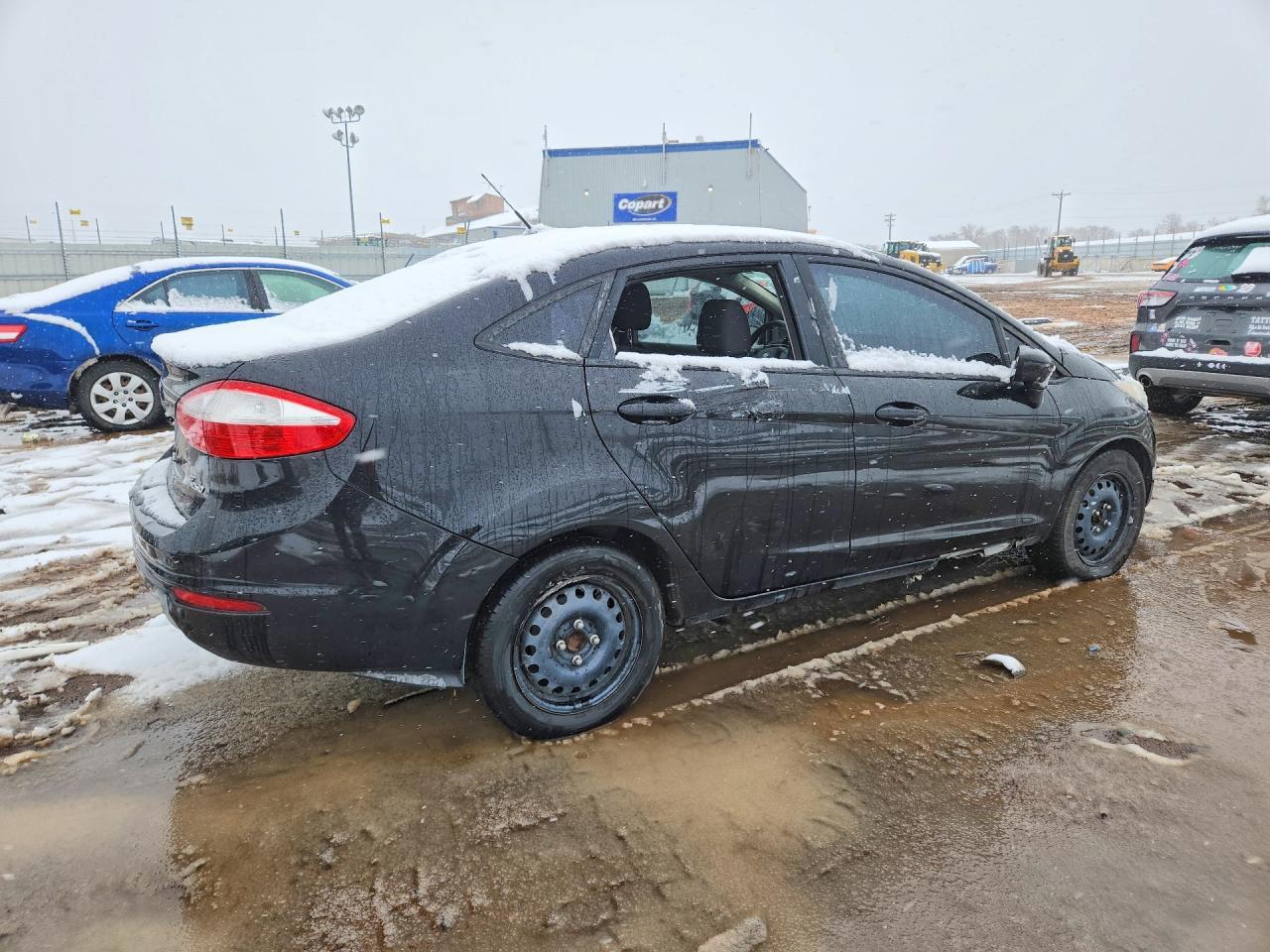2016 Ford Fiesta S - Фото 3