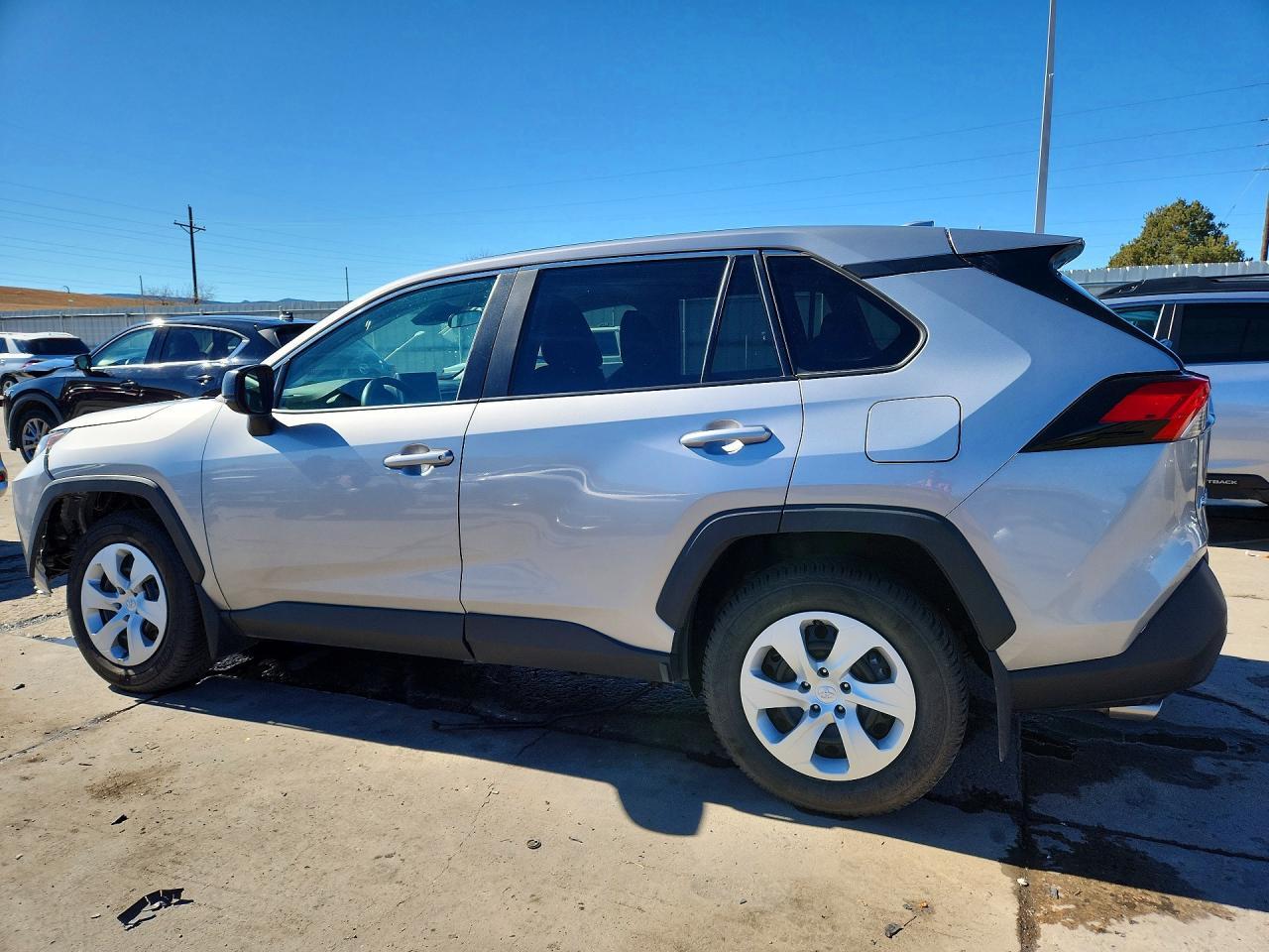 2024 Toyota Rav4 Le - Image 2