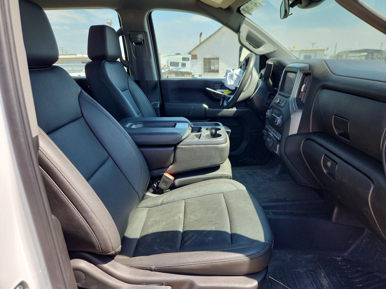 2024 Chevrolet Silverado Hd Flatbed Truck - Фото 5