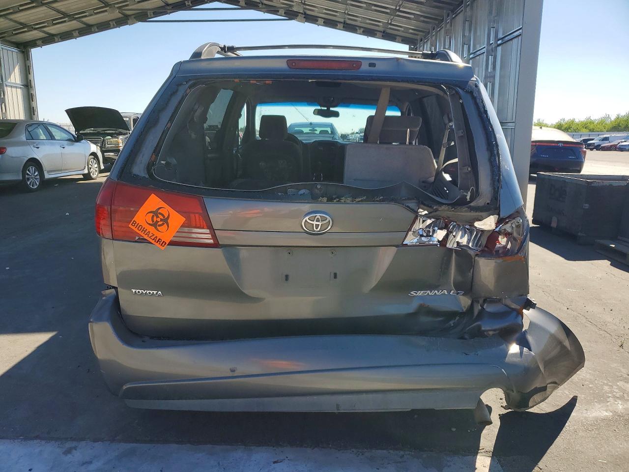 2005 Toyota Sienna Le 7 Passenger - Фото 6