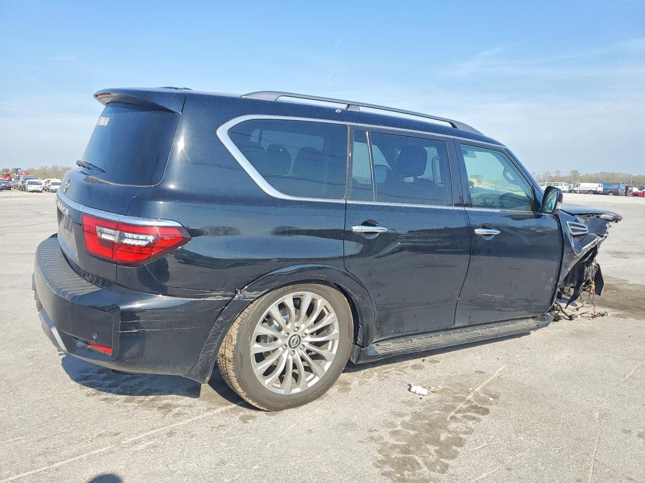 2021 Nissan Armada Sv - Image 3