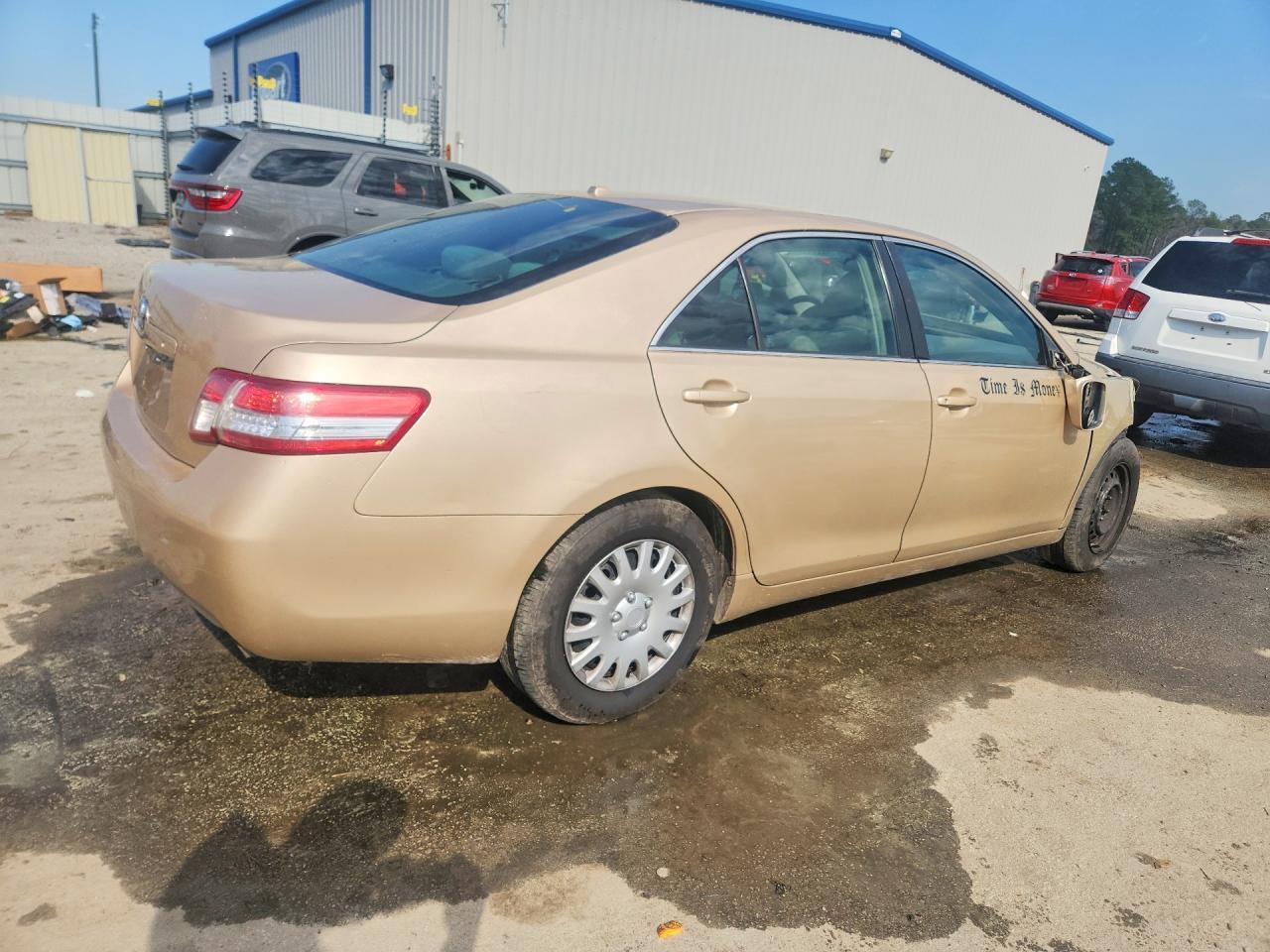 2011 Toyota Camry Base - Фото 3