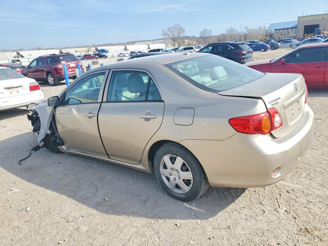 2010 Toyota Corolla Le - Фото 2