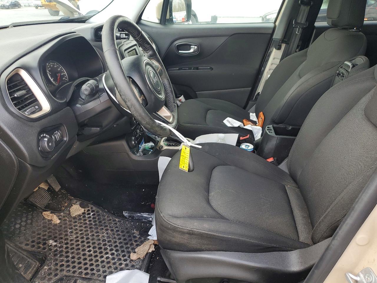 2016 Jeep Renagade - Image 7