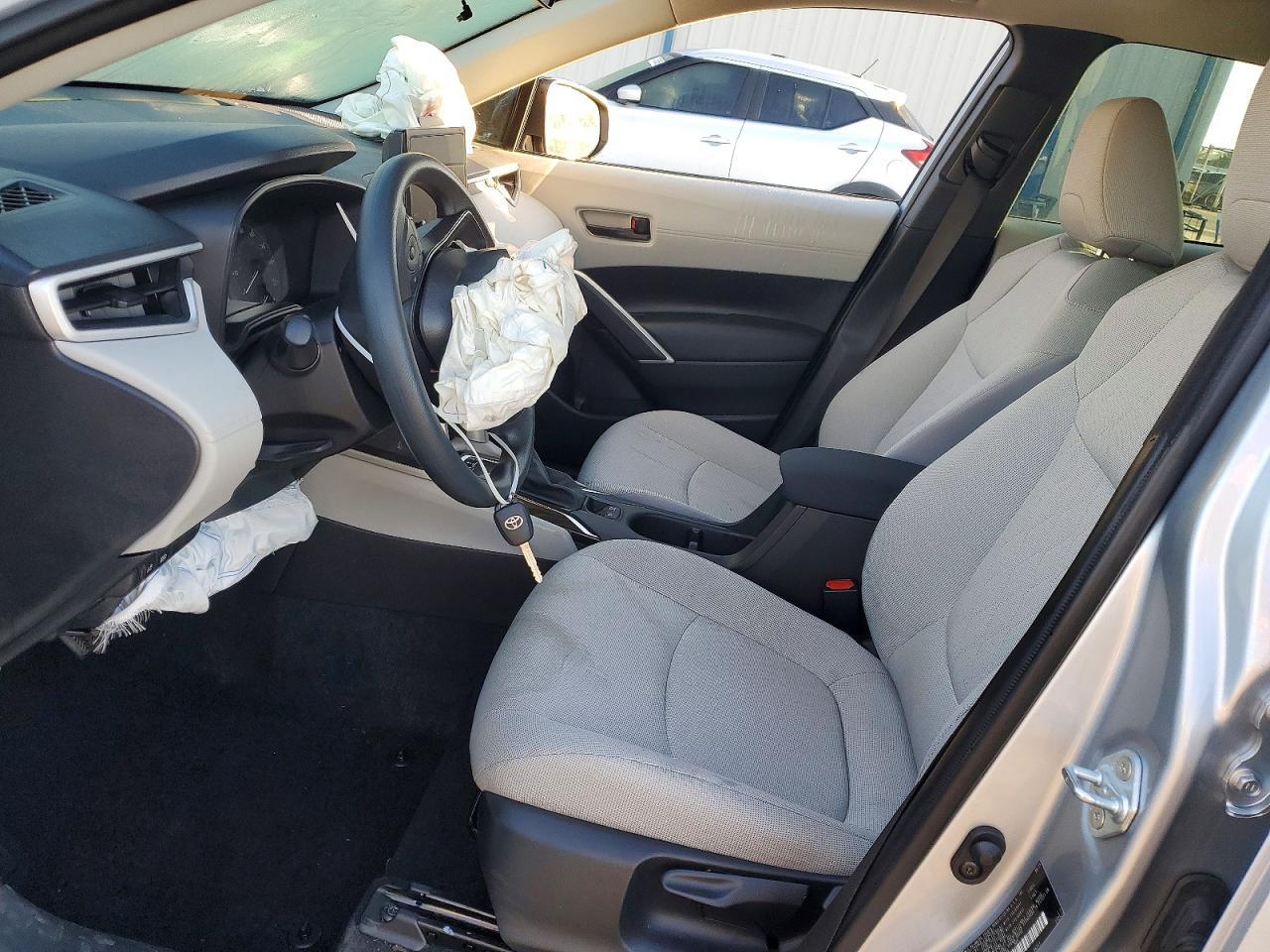 2025 Toyota Corolla Cross L - Фото 7