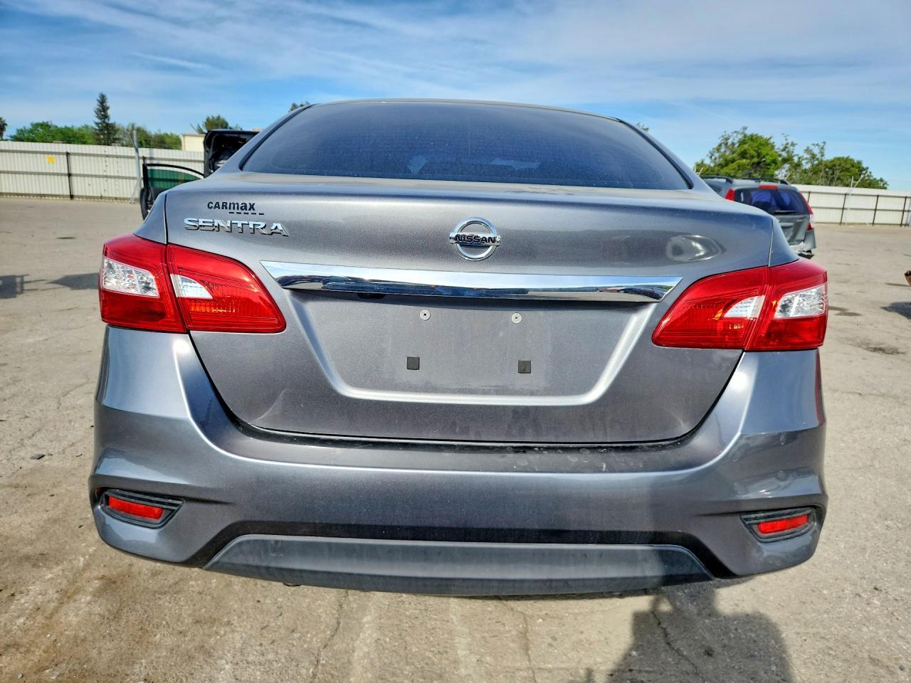 2018 Nissan Sentra S - Фото 6