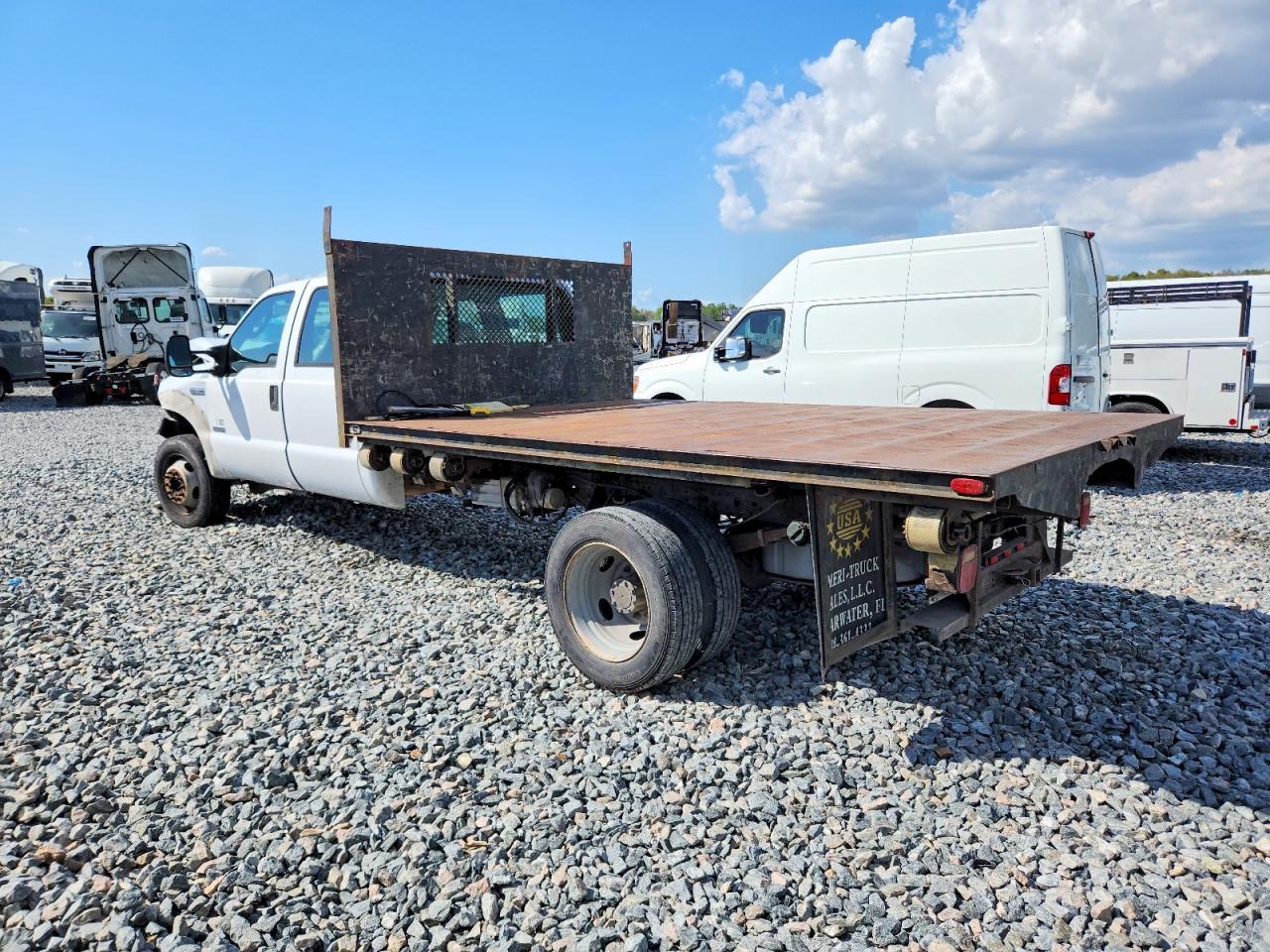 2005 Ford F550 Super Duty - Фото 3