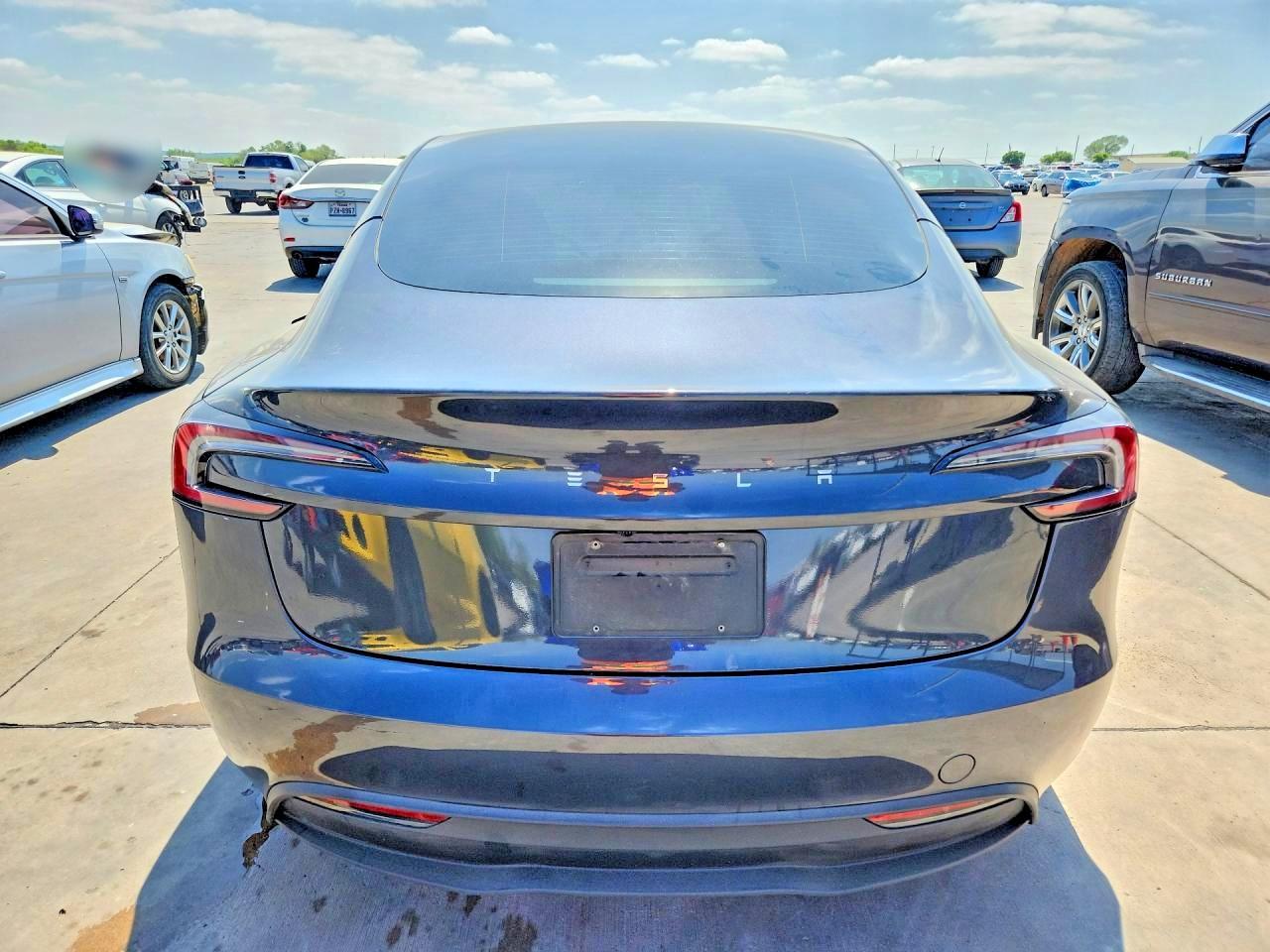 2024 Tesla Model 3 - Фото 6