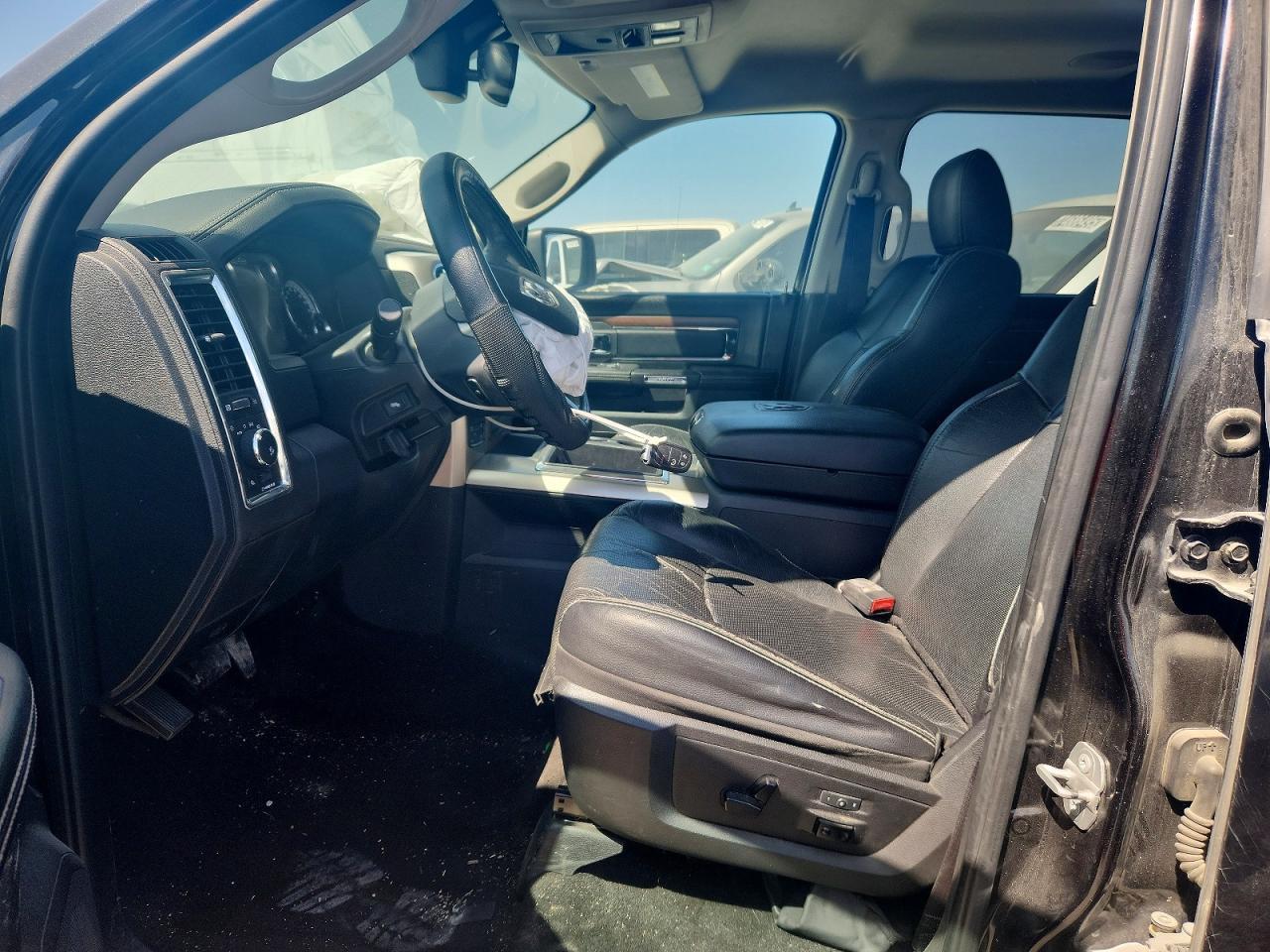 2015 Ram 1500 Laramie - Фото 7