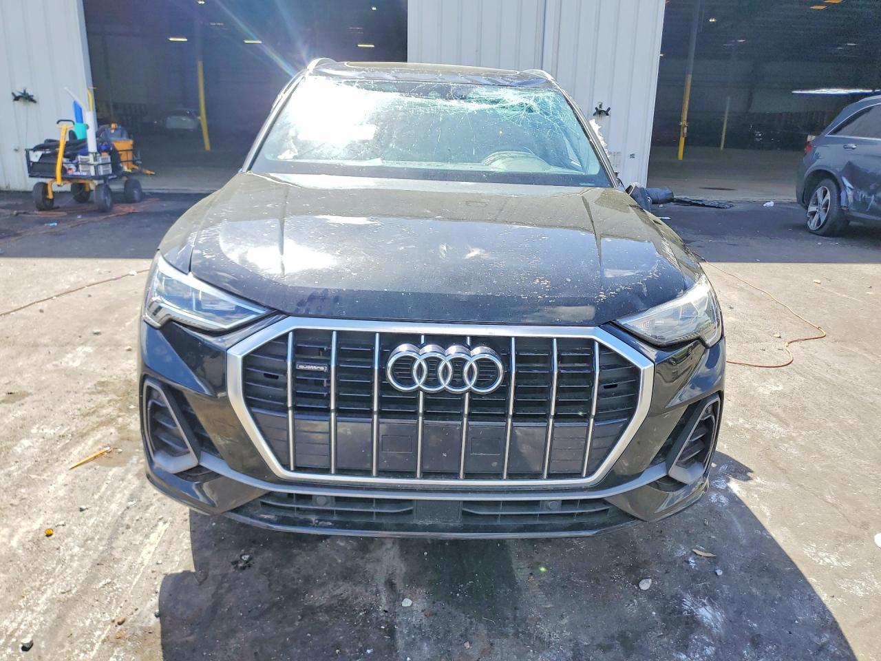 2021 Audi Q3 - Фото 5