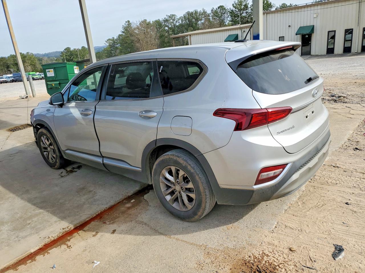 2019 Hyundai Santa Fe Se - Фото 2