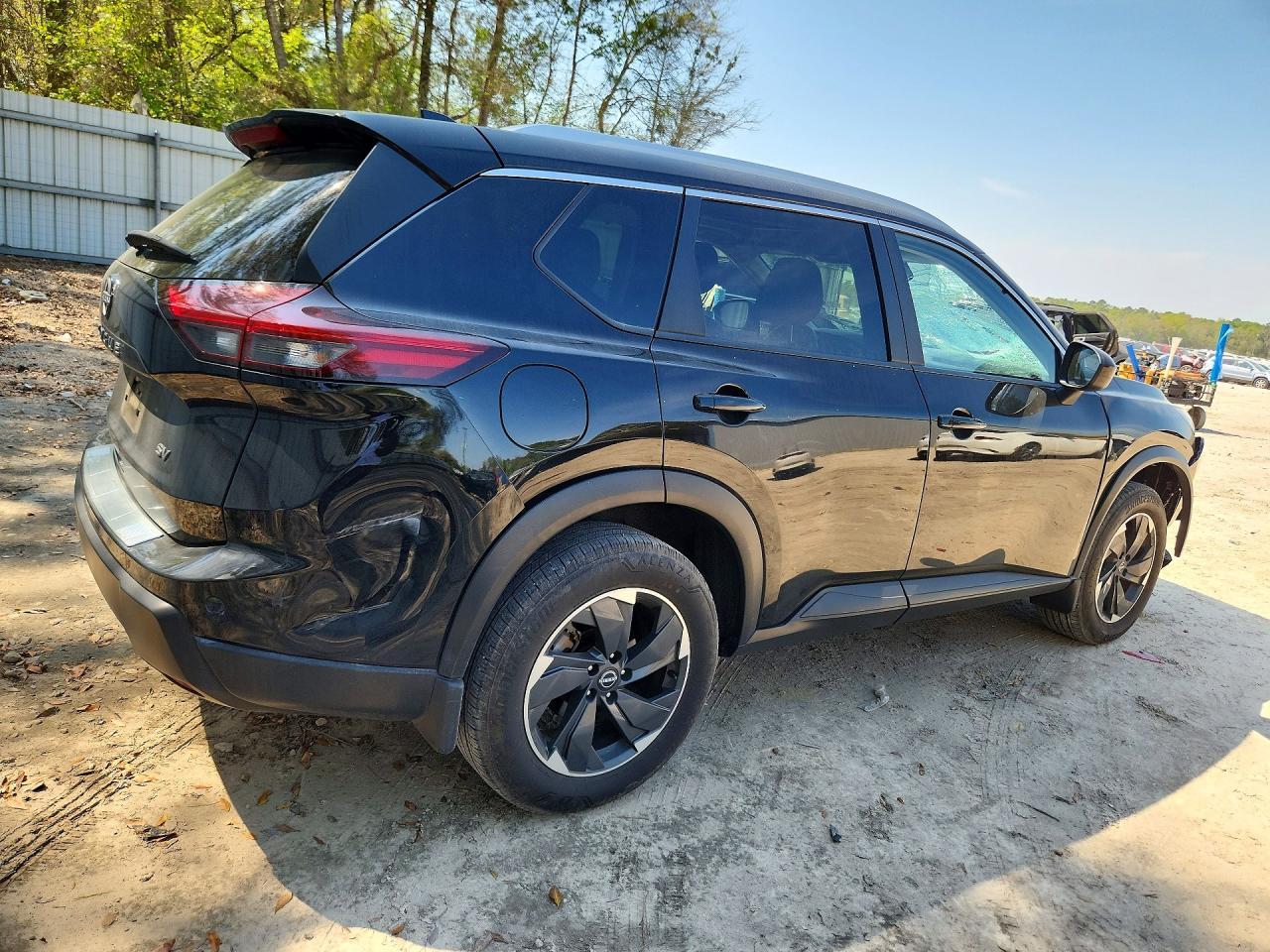 2024 Nissan Rogue Sv - Фото 3