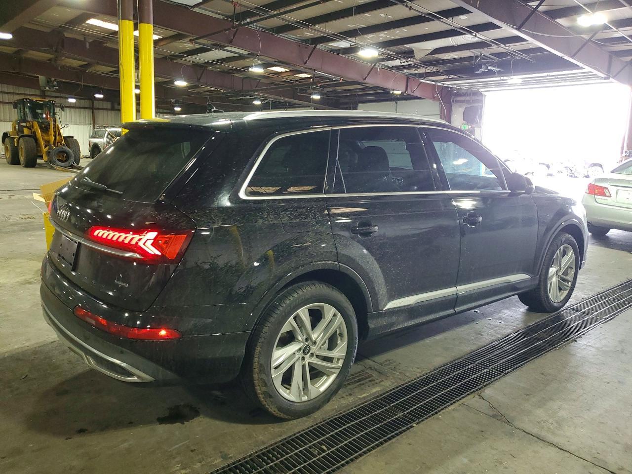 2021 Audi Q7 Premium - Фото 3
