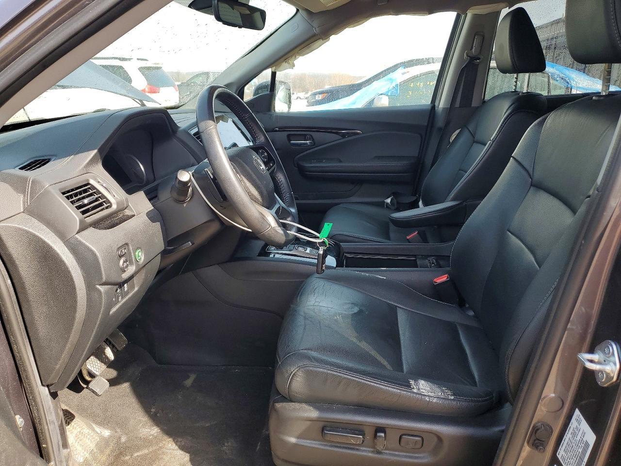 2021 Honda Pilot Touring - Image 7