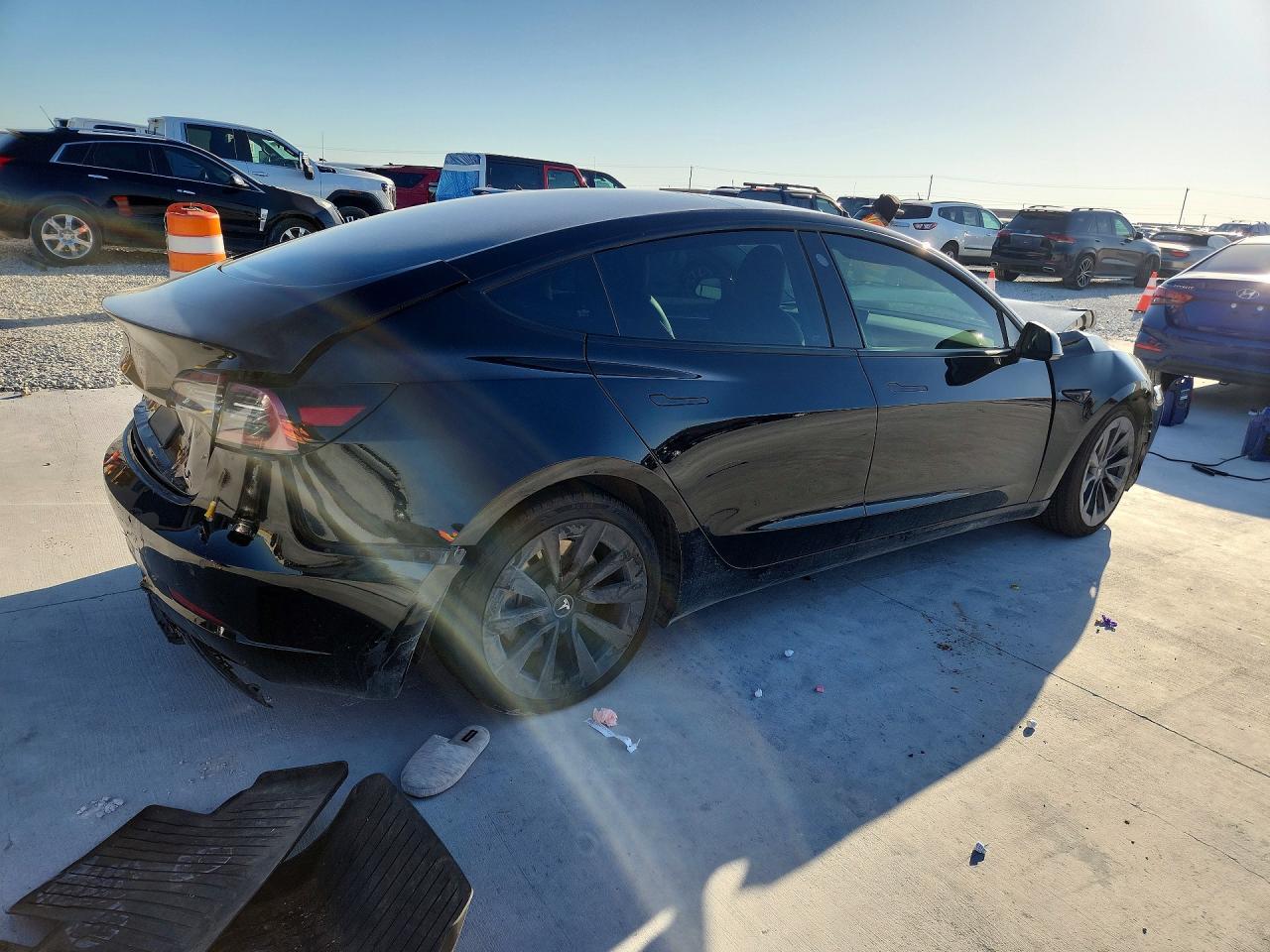 2021 Tesla Model 3 - Image 3