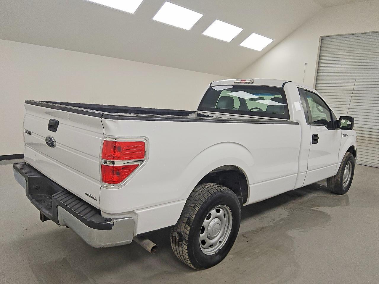 2014 Ford F150 - Фото 3