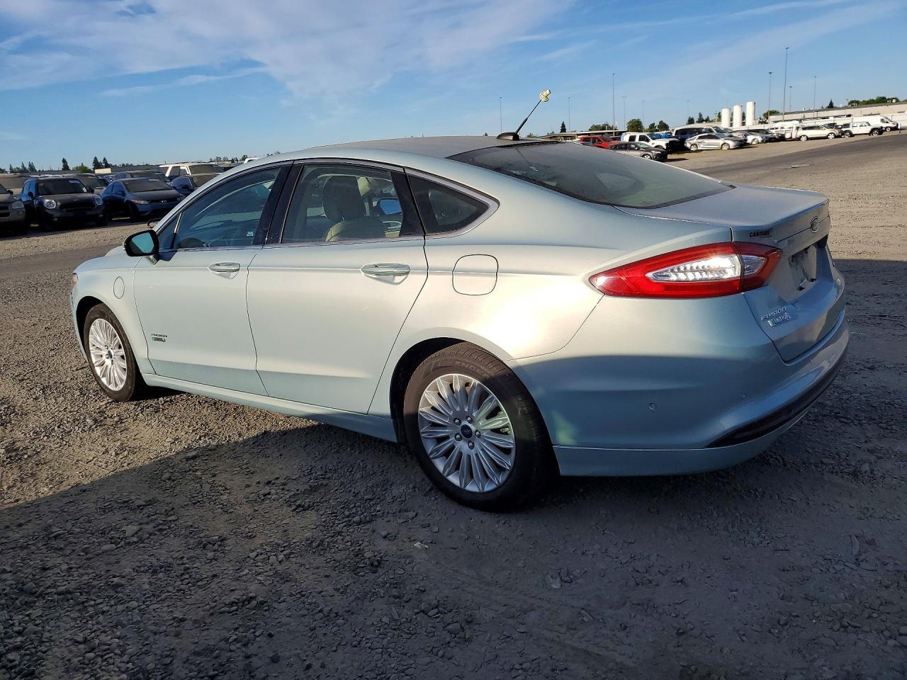 2014 Ford Fusion Se Phev - Image 2