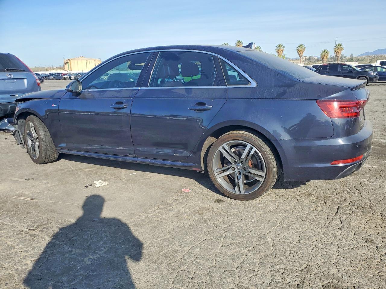 2018 Audi A4 Premium Plus - Фото 2