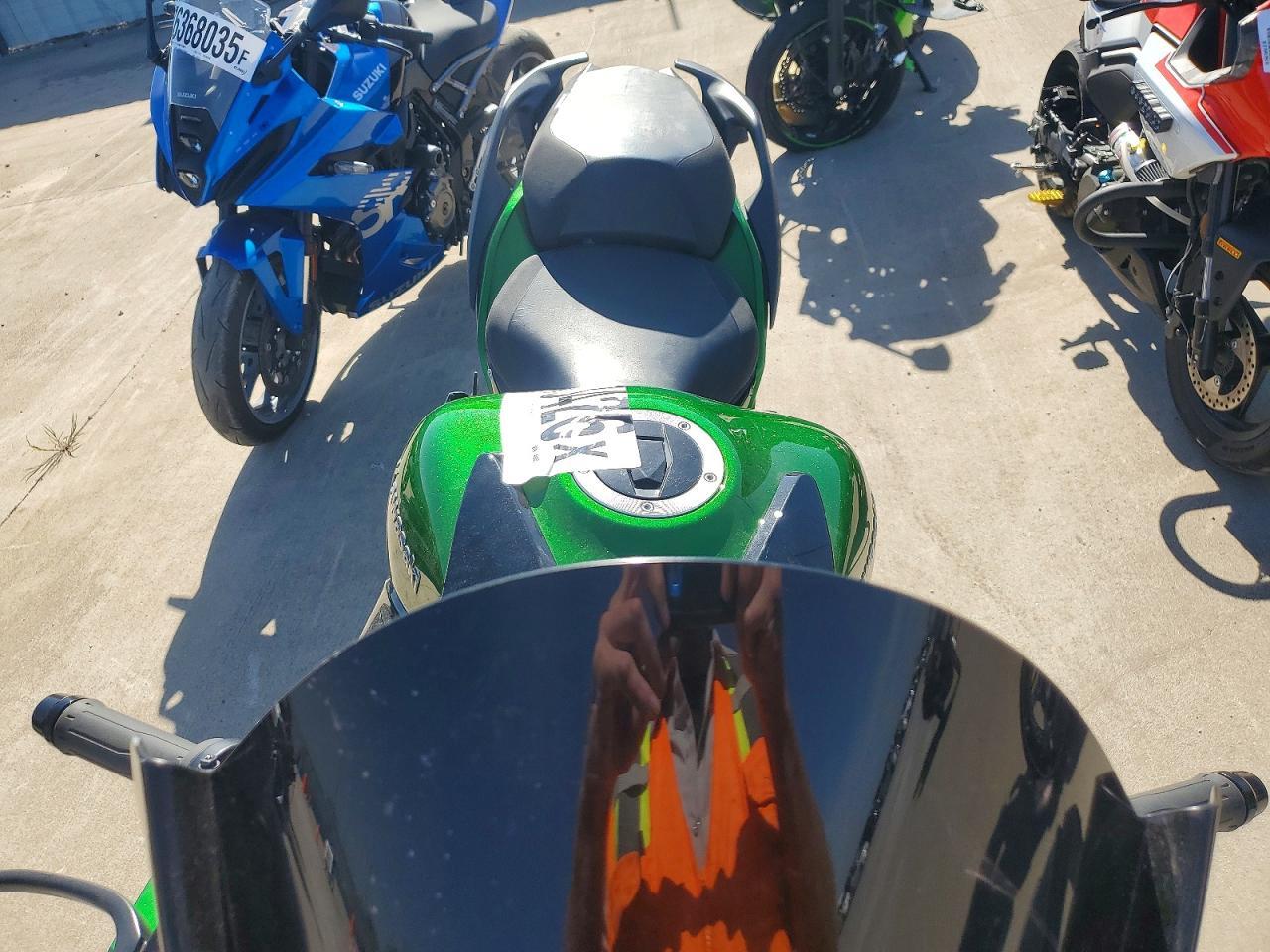 2021 Kawasaki Zx1002 D - Фото 5