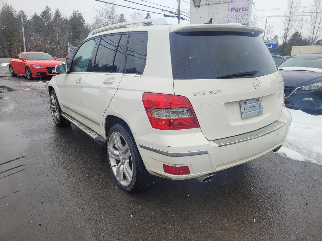 2010 Mercedes-Benz Glk350 4 Matic - Image 3
