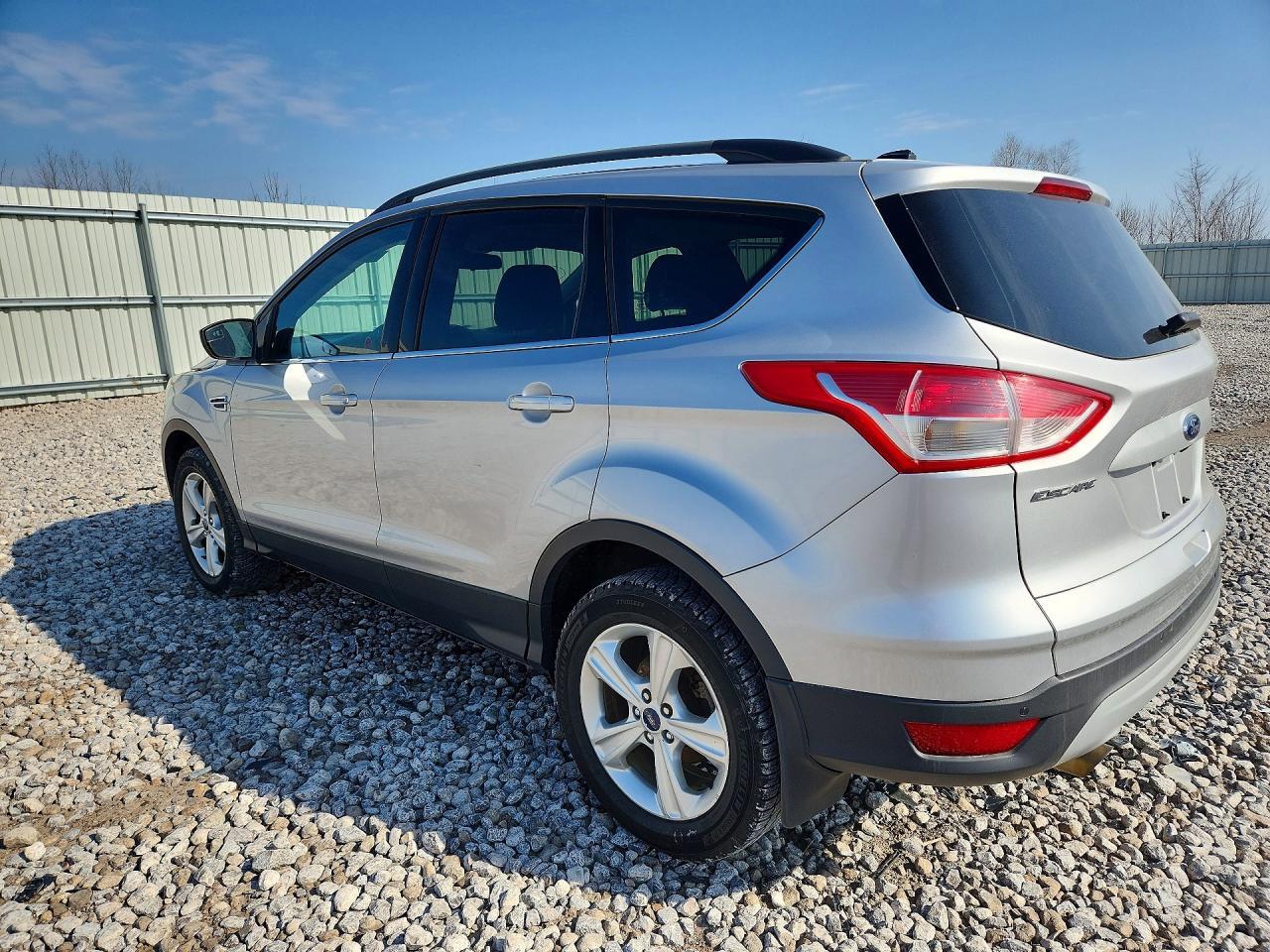2015 Ford Escape Se - Image 2