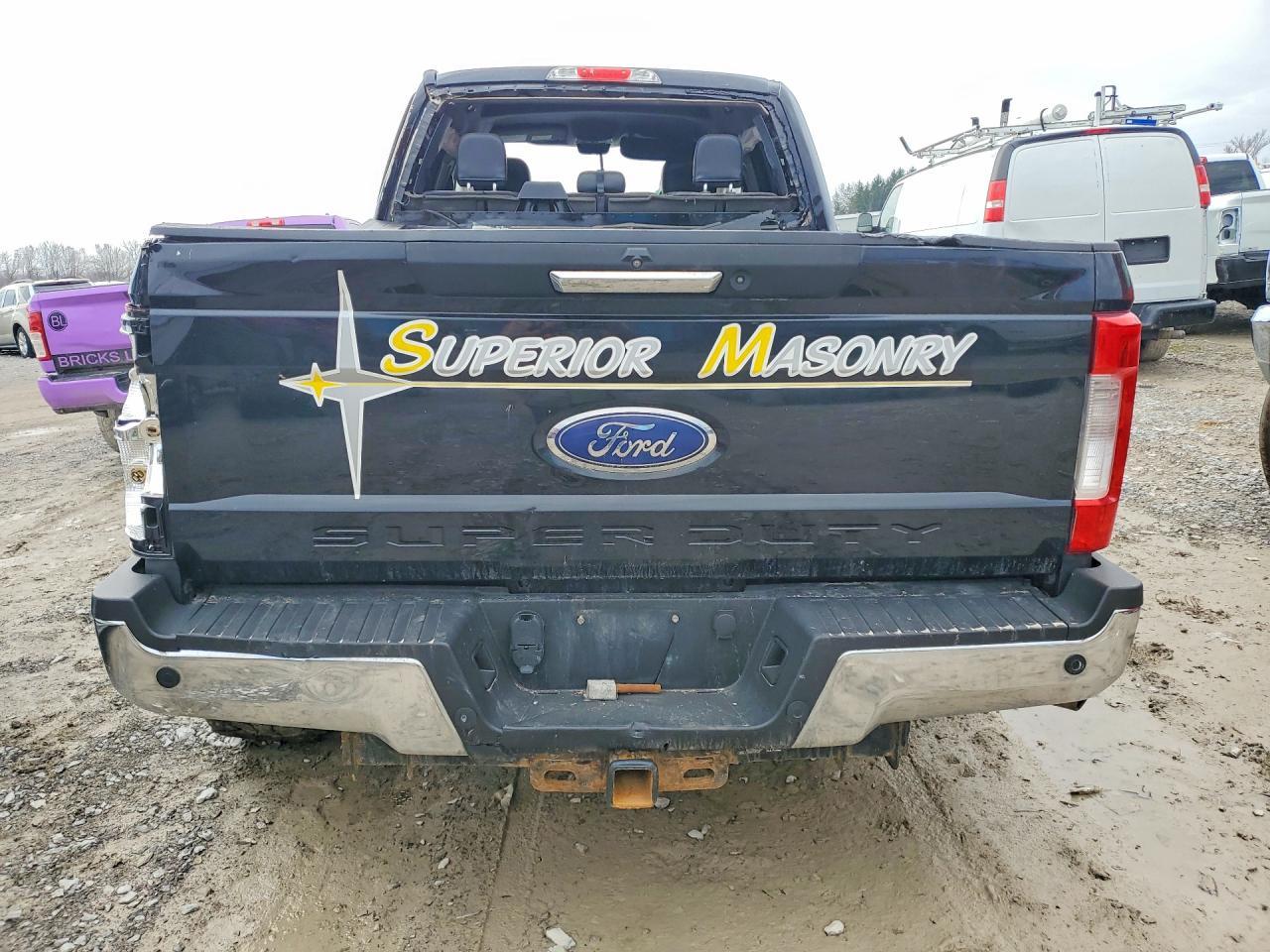 2018 Ford F350 Super Duty - Image 6