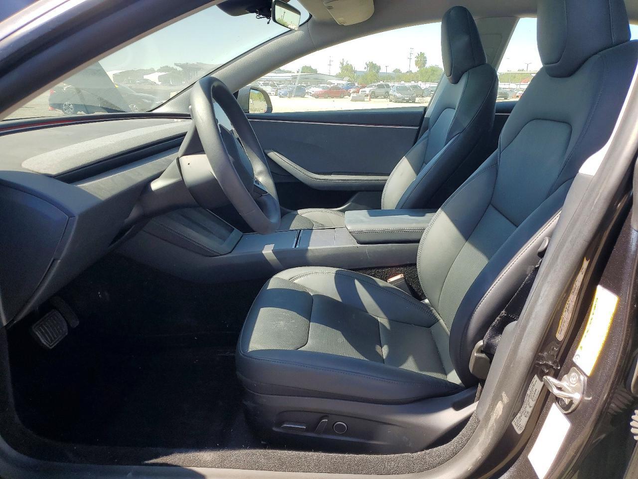 2024 Tesla Model 3 - Фото 7