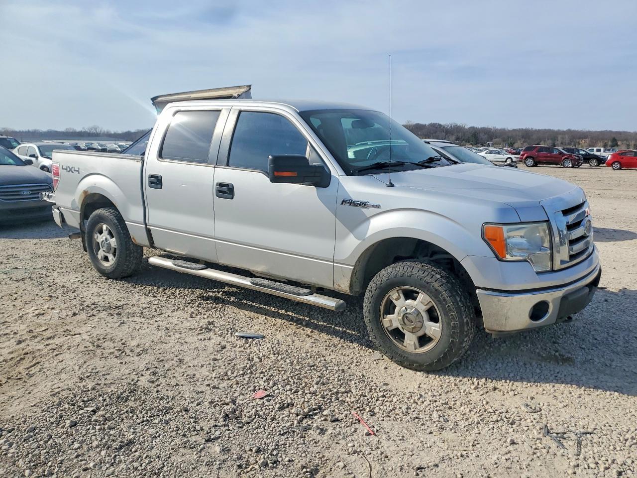 2009 Ford F150 Supercrew - Image 4