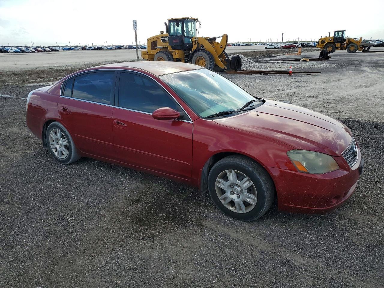 2005 Nissan Altima - Image 4
