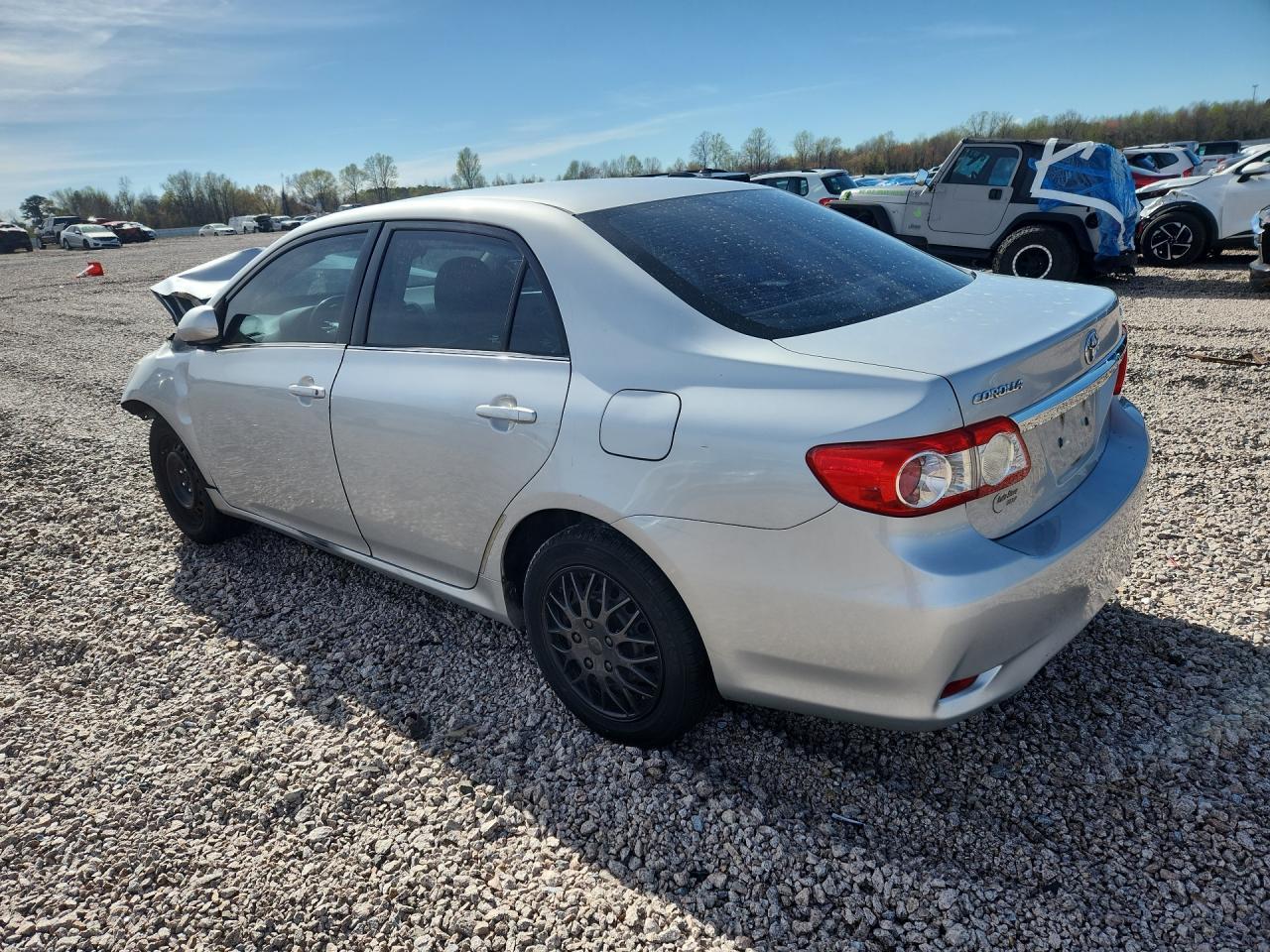 2013 Toyota Corolla Le - Image 2