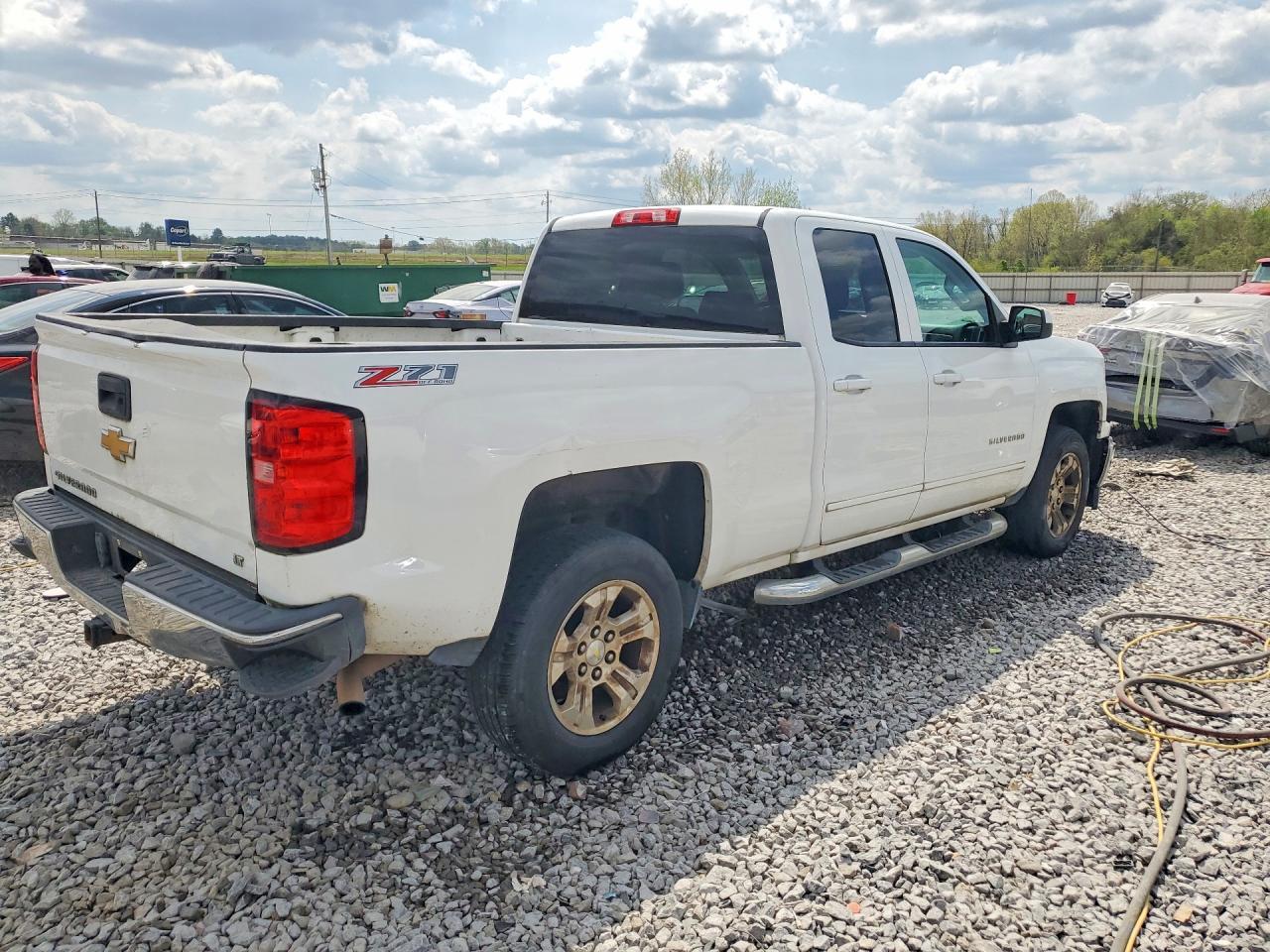 2015 Chevrolet Silverado K1500 Lt - Фото 3