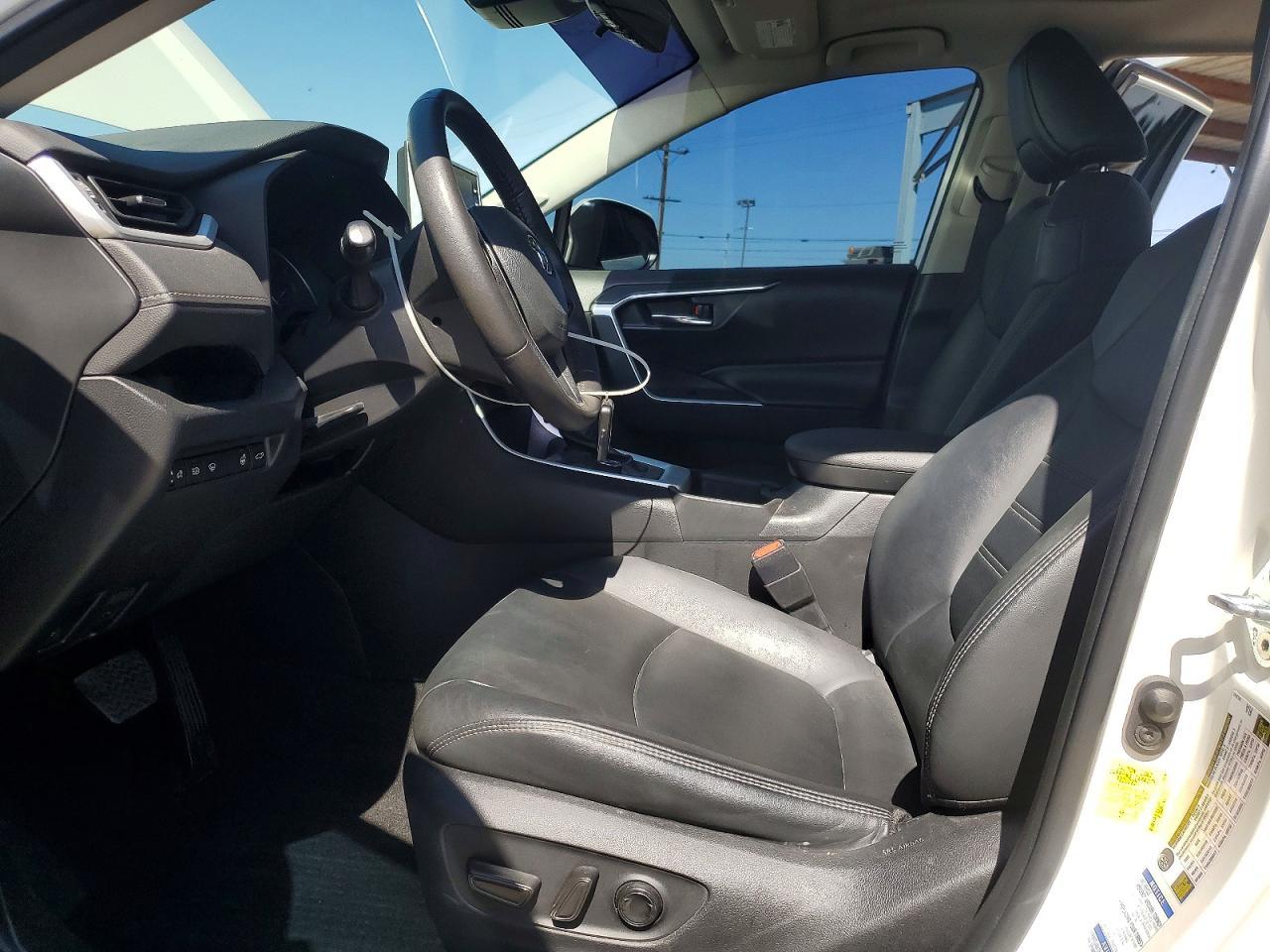 2022 Toyota Rav4 - Image 7