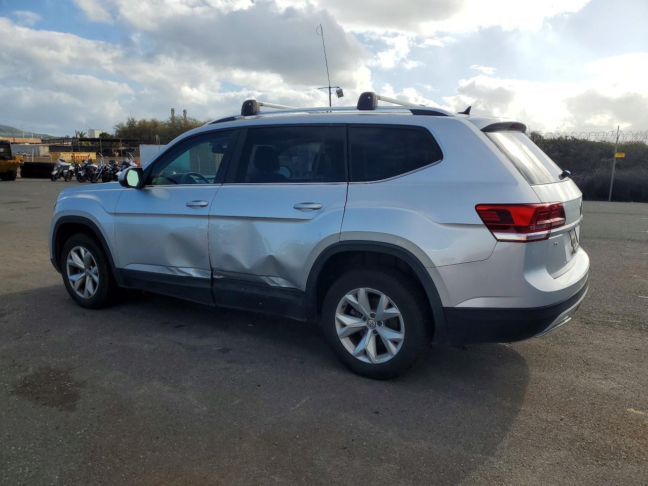 2018 Volkswagen Atlas Se - Фото 2