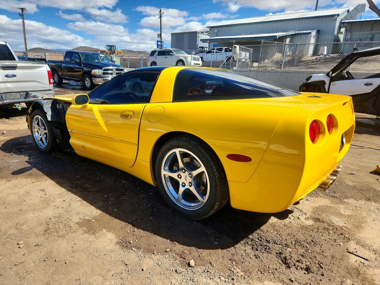 2004 Chevrolet Corvette - Фото 2