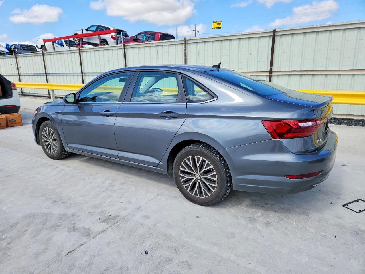 2021 Volkswagen Jetta S - Фото 2