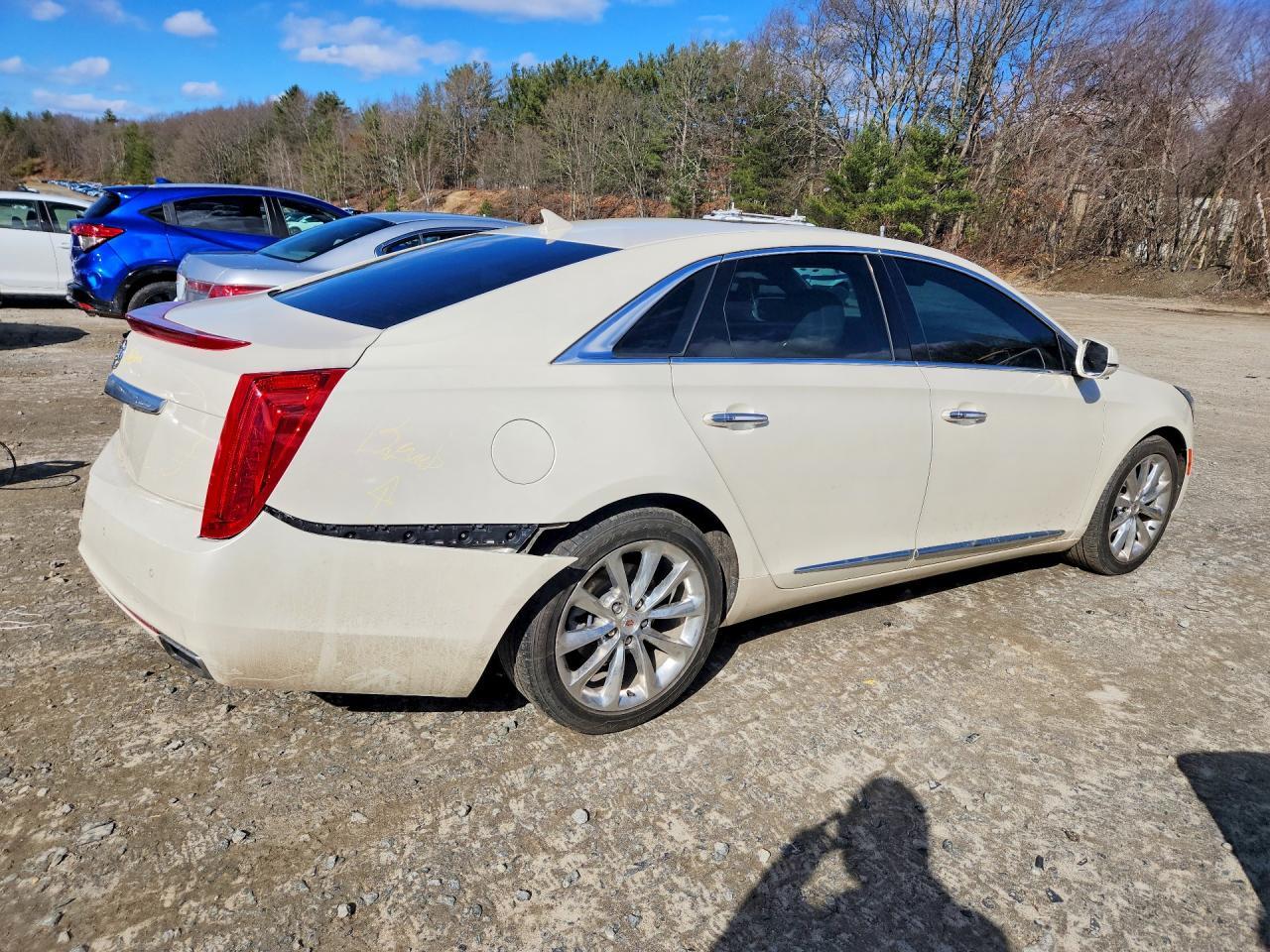 2014 Cadillac Xts Luxury Collection - Image 3