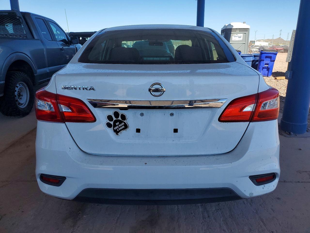 2018 Nissan Sentra S - Фото 6