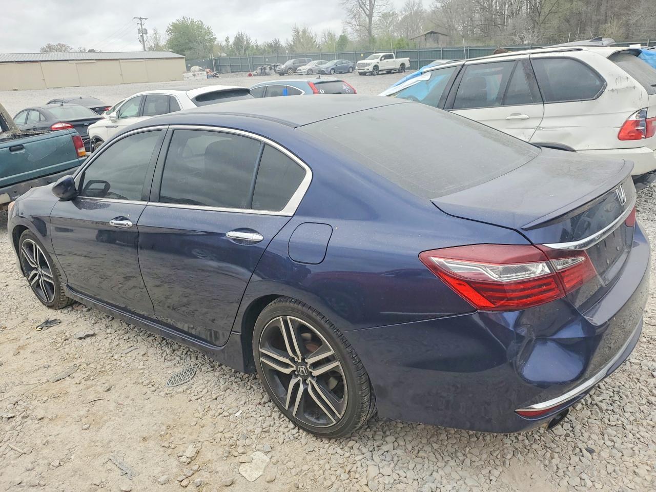 2017 Honda Accord Sport - Фото 2