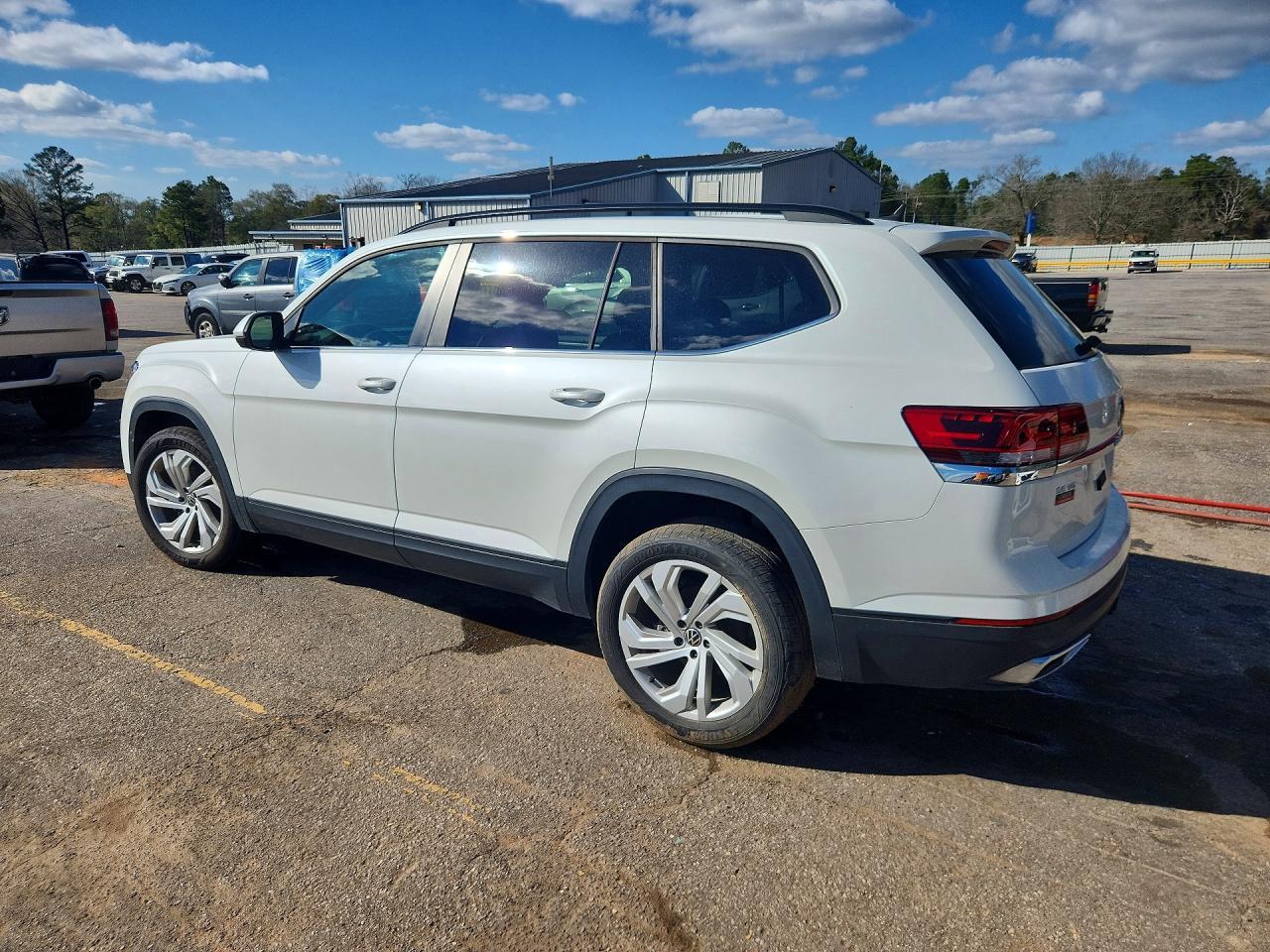 2021 Volkswagen Atlas Se - Фото 2