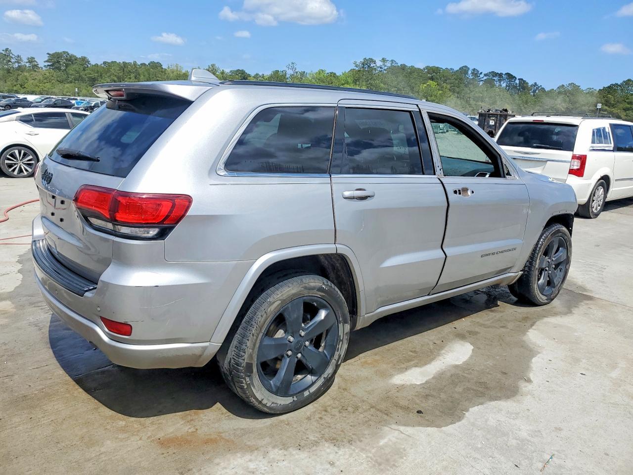 2015 Jeep Grand Cherokee Laredo - Фото 3
