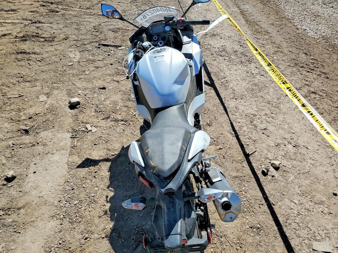 2025 Kawasaki Ex500 H - Фото 6