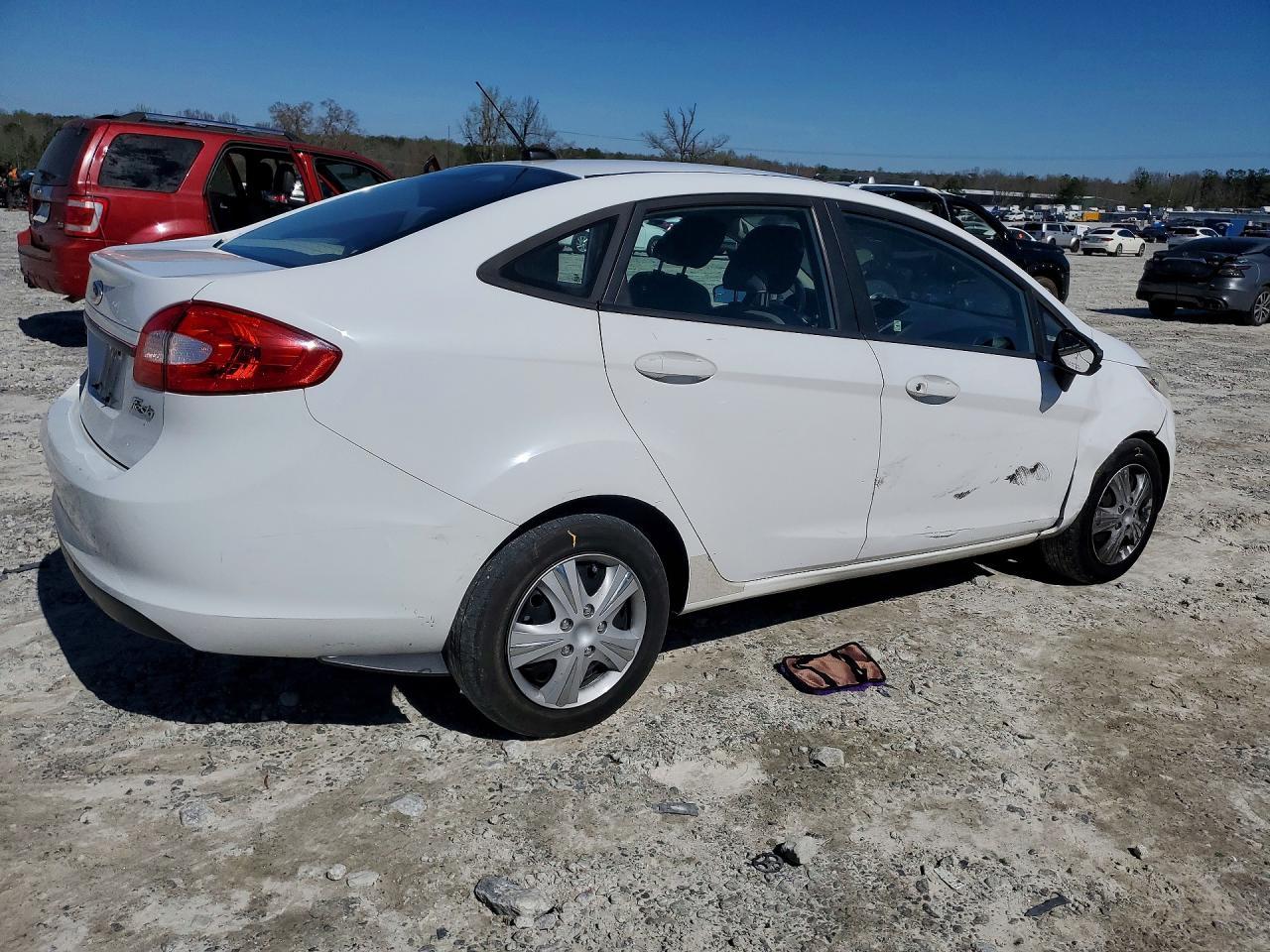 2012 Ford Fiesta S - Фото 3