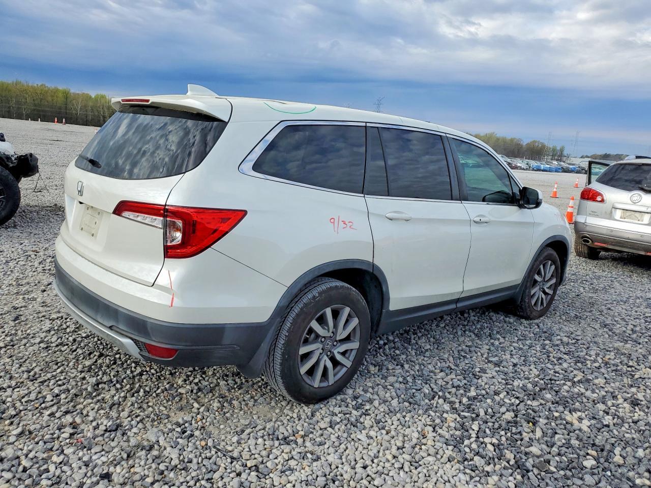 2019 Honda Pilot Exl - Image 3