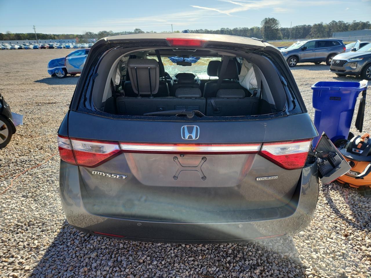 2011 Honda Odyssey Touring - Image 6