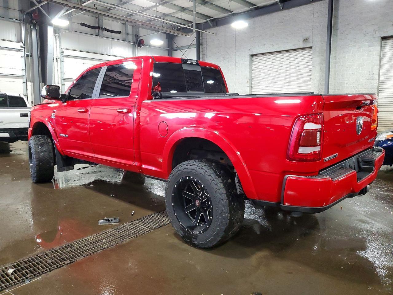 2021 Ram 2500 Laramie - Фото 2
