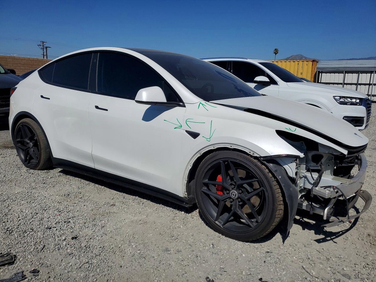 2022 Tesla Model Y - Фото 4